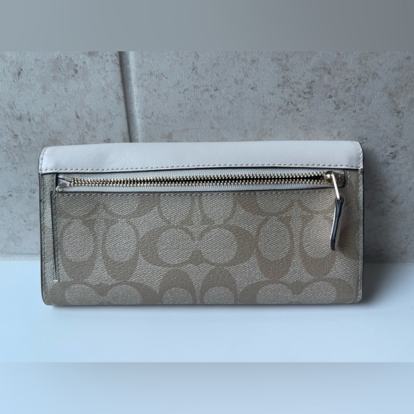 *REDUCED***Coach Signature Tri-Fold Long Leather Wallet with checkbook insert - Picture 2 of 14